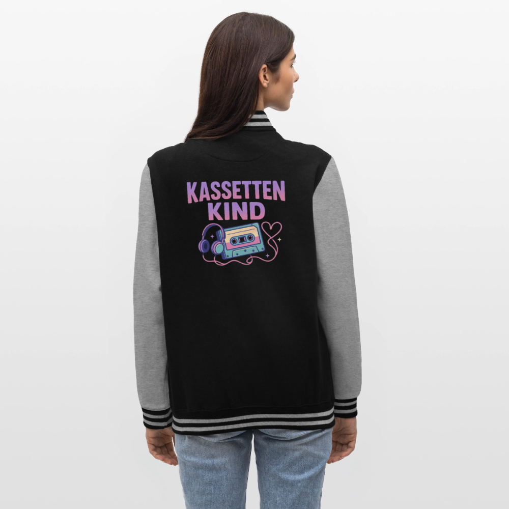 Kassettenkind-Nostalgie-Edition, weiche Collegejacke in Premium-Qualität - black/heather grey