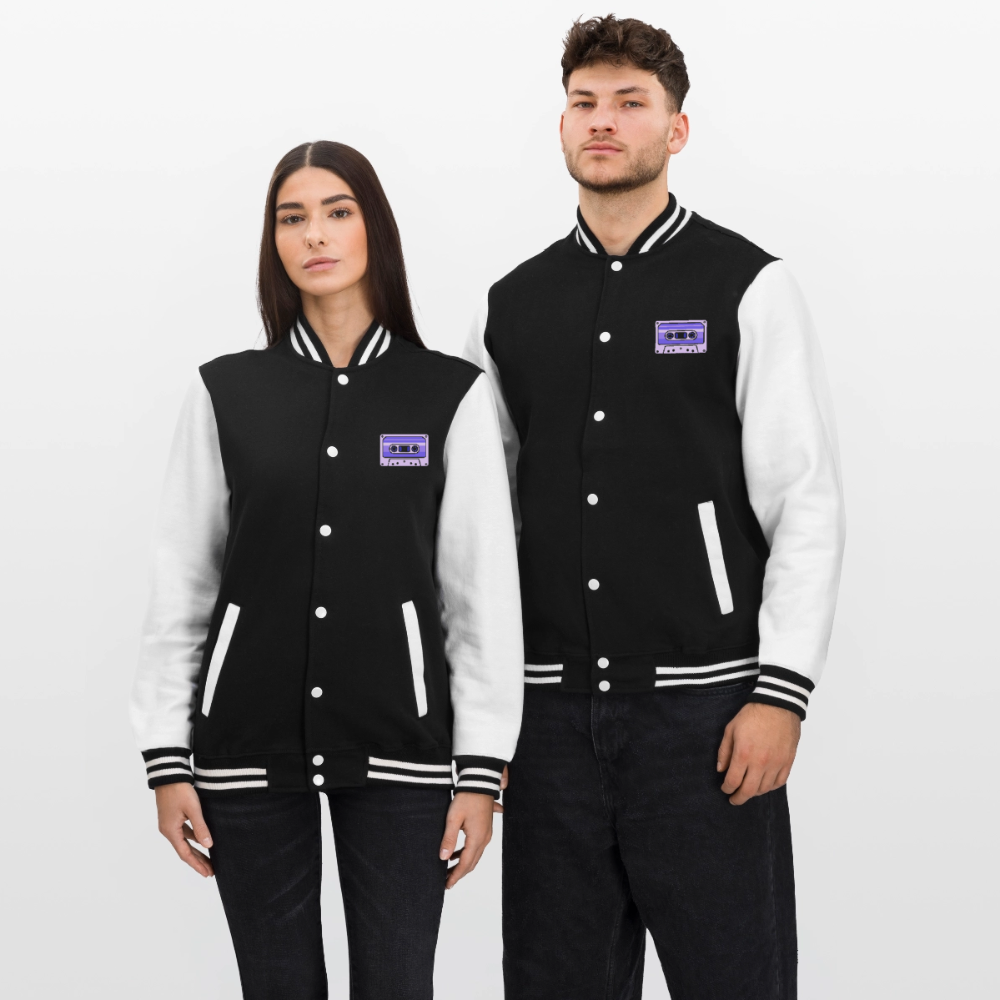 Kassettenkind-Nostalgie-Edition, weiche Collegejacke in Premium-Qualität - black/white
