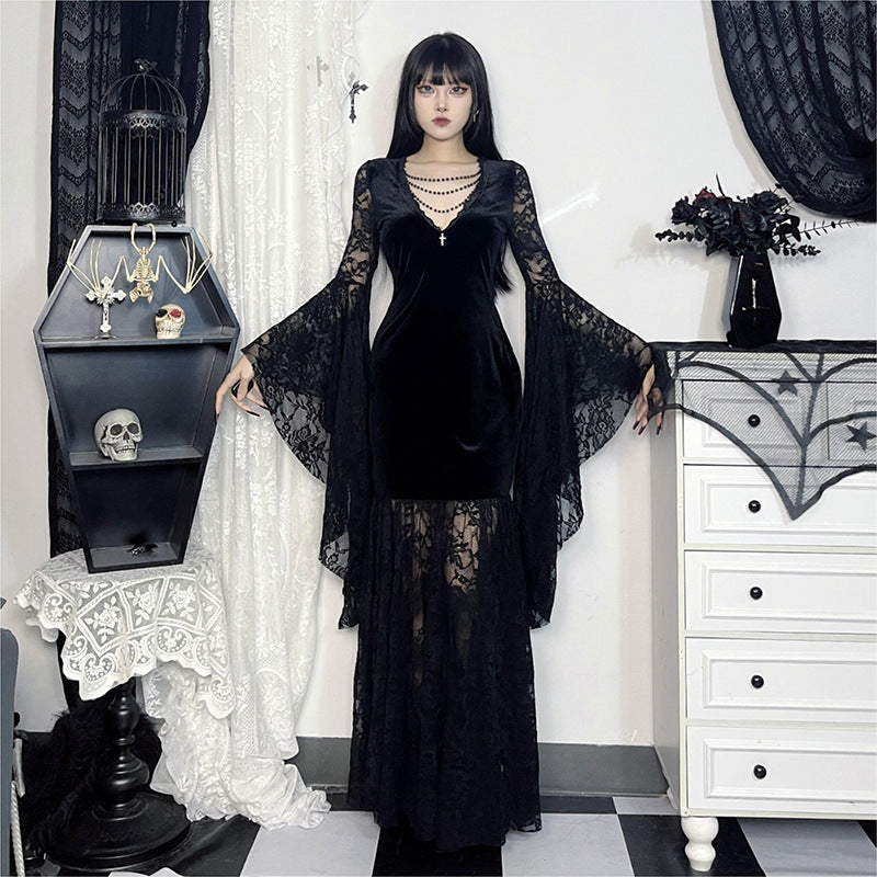 Gothic Samtkleid mit Spitze und Fledermausärmeln
