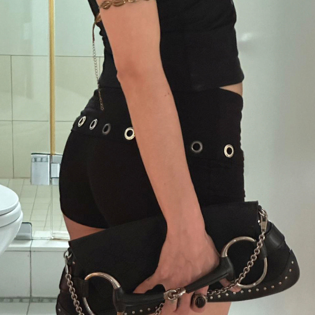 Punk Gothic Shorts mit Ösendetails
